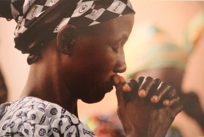 Harvey Wang - Woman Praying