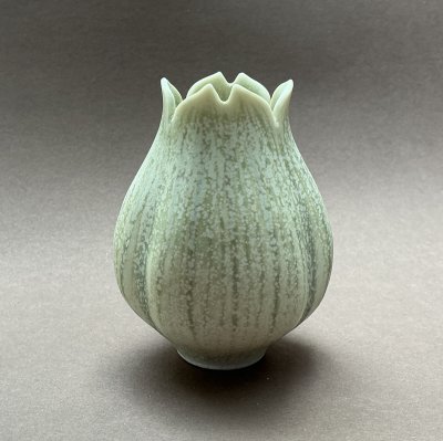 Sandra Byers - Pale Green 4 Lobed Pod