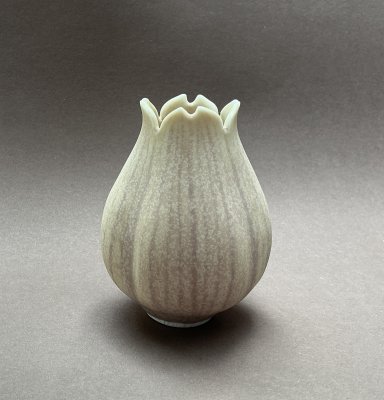 Sandra Byers - Melon Colored 4 Lobed Pod