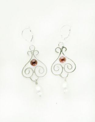 Kathleen Tackabury - Garnet with Freshwater Pearls