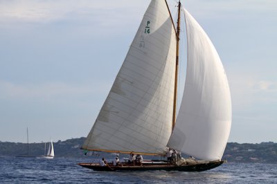 Louisa Gould - Les Voiles de Saint-Tropez