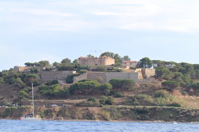 Louisa Gould - Les Voiles de Saint-Tropez