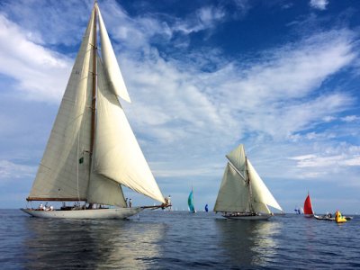 Louisa Gould - Les Voiles de Saint-Tropez