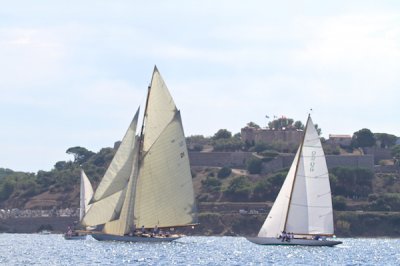 Louisa Gould - Les Voiles de Saint-Tropez