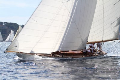 Louisa Gould - Les Voiles de Saint-Tropez