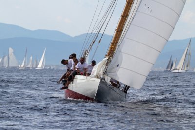 Louisa Gould - Les Voiles de Saint-Tropez