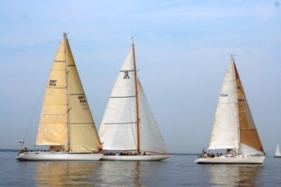 Louisa Gould - Around the Island Race